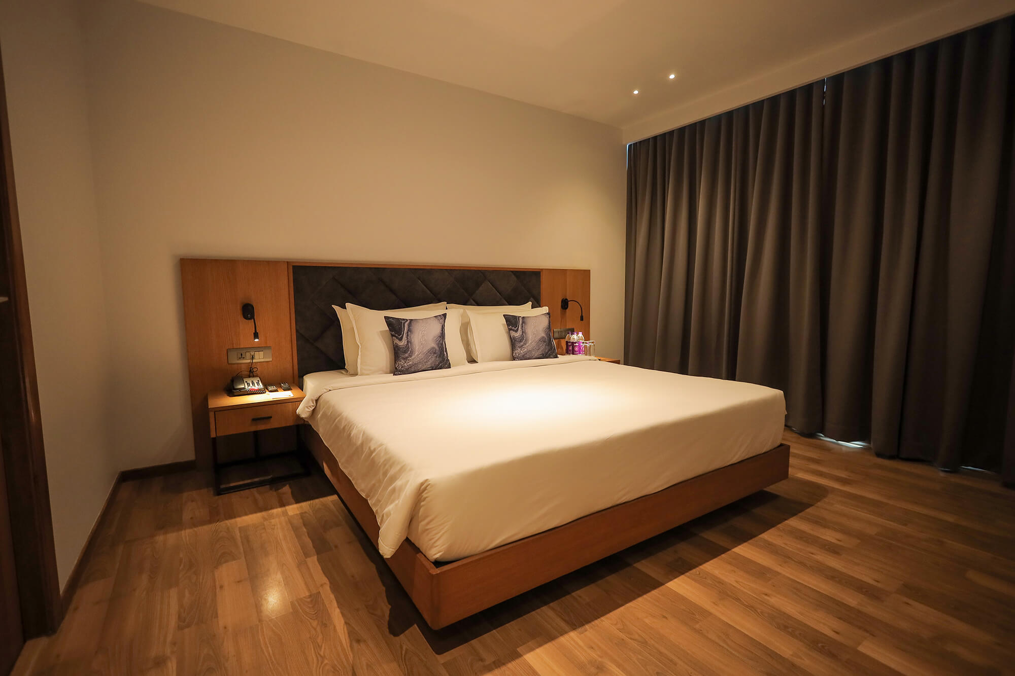 The Best Business Hotel in Surat - The World Premium Suite Room